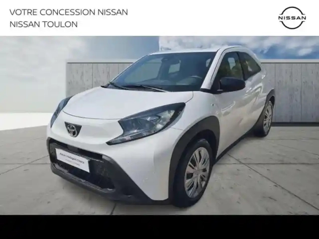 Toyota Aygo x 1.0 vvt-i 72ch air design s-cvt my23 — photo 1