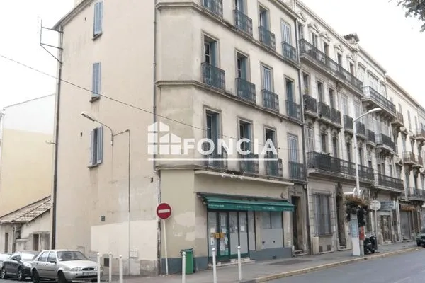 Local commercial 3 pièces 136 m²