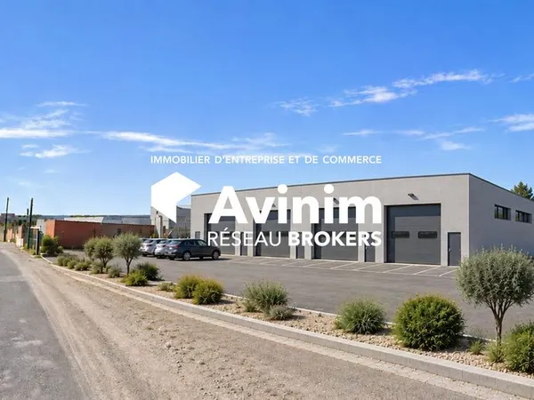 Local 1700 m² Montauroux