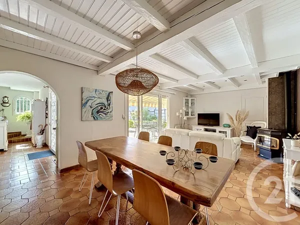 Maison 4 pièces 134 m²