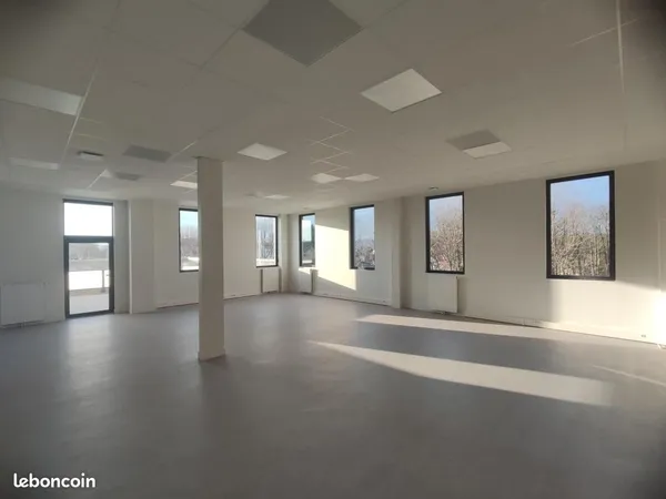 Bureau 165 m²