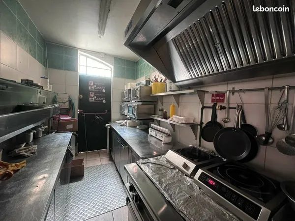 Local commercial 265 m² GRASSE