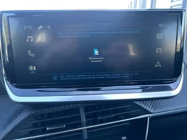 Peugeot 2008 hybrid 110 e-dcs6 — photo 19