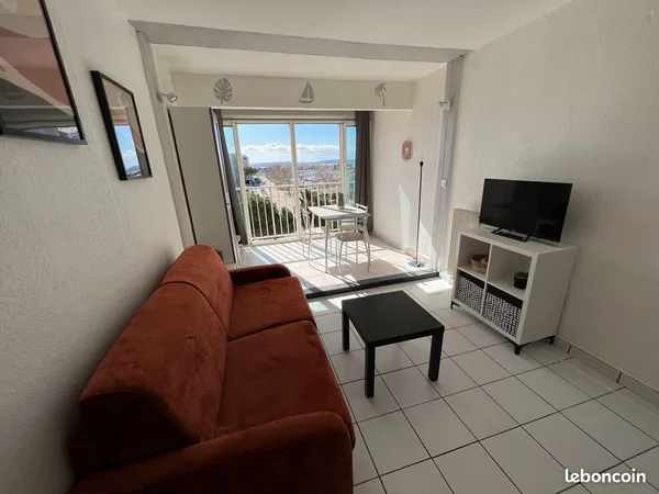 Studio meublé étudiant vue port de Carnon