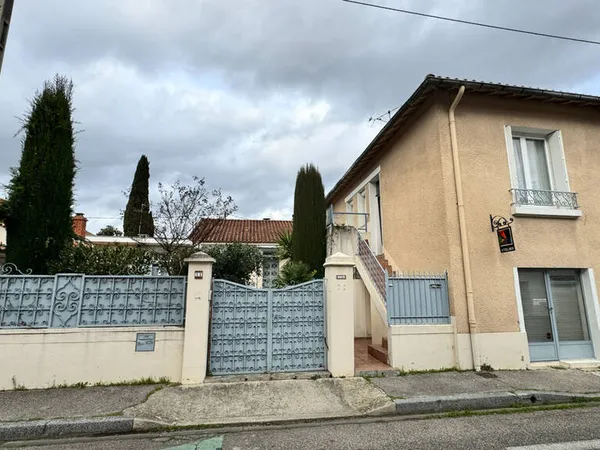 Maison 6 pièces 225 m²