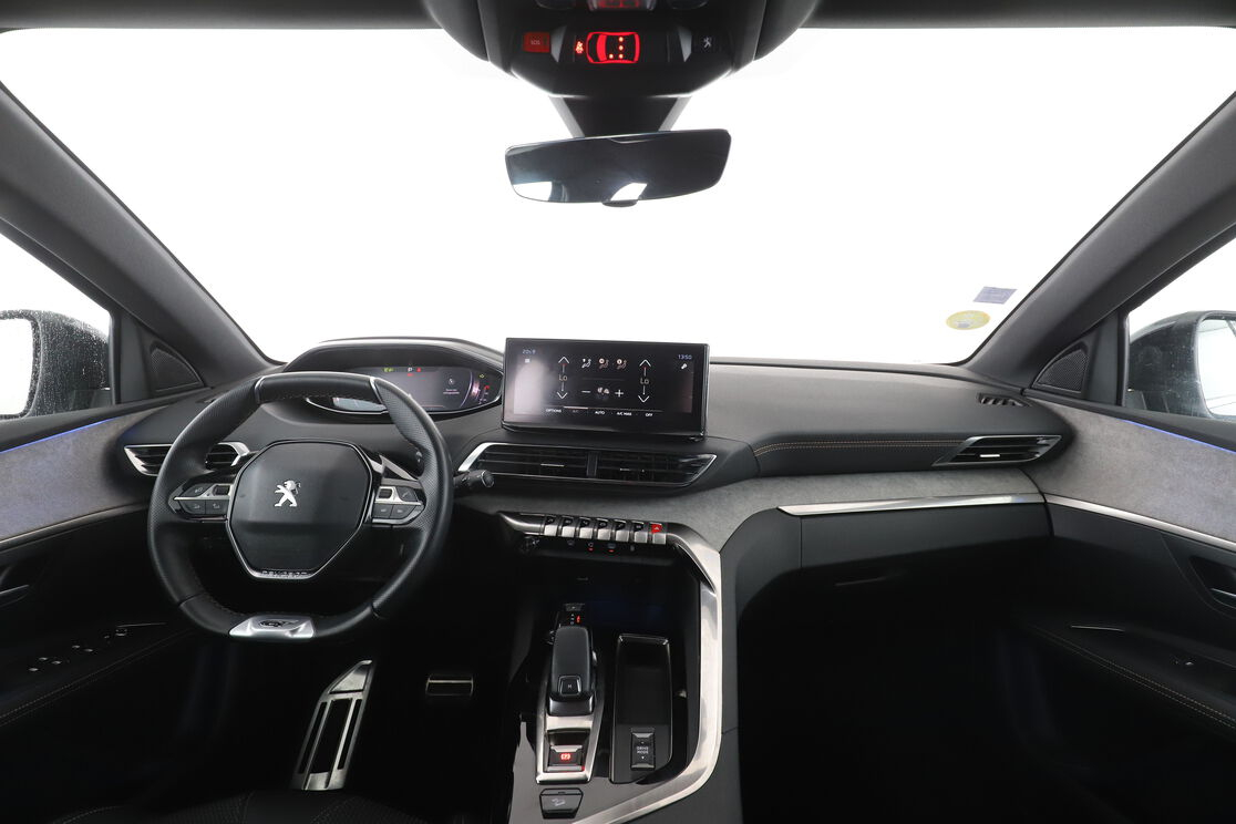 Peugeot 3008 1.5 Blue-HDi GT EAT8 — photo 11