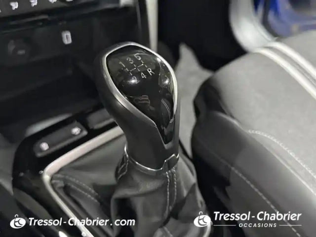 Opel Corsa 1.2 75 ch bvm5 gs — photo 24