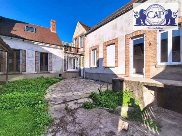 MAISON DE VILLAGE, Beaux volumes