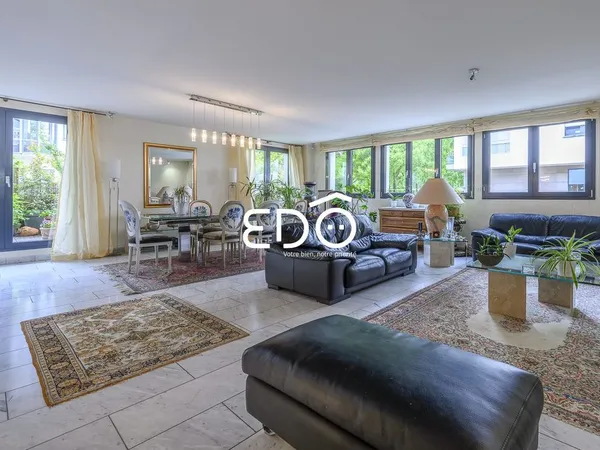 Maison 5 pièces 180 m²