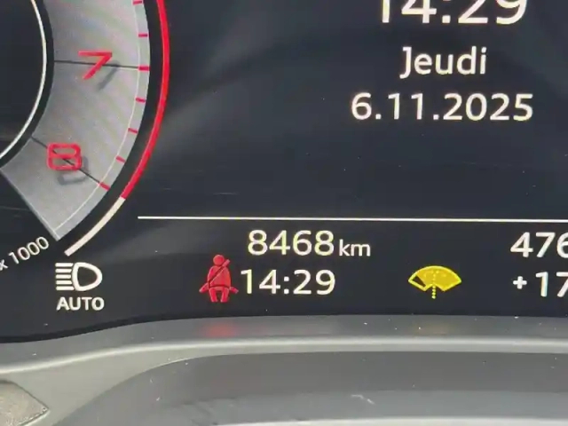 Audi Q2 35 tfsi 150 s tronic 7 — photo 21