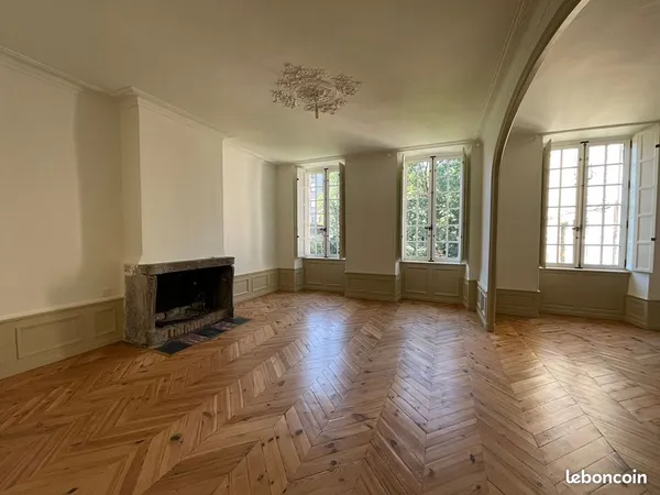 Appartement 7 pièces 212 m²