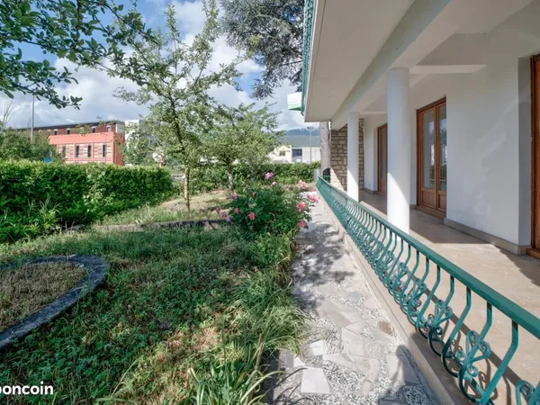 Appartement 4 pièces 84 m²