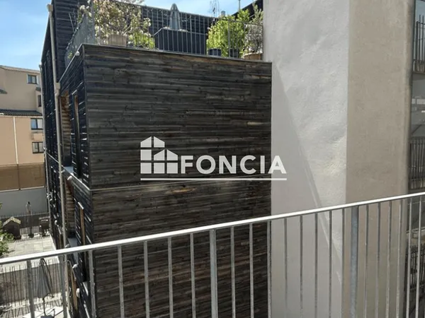 Avignon Porte Thiers - T3 lumineux de 65 m² avec terrasse, résidence récente et standing avec place 