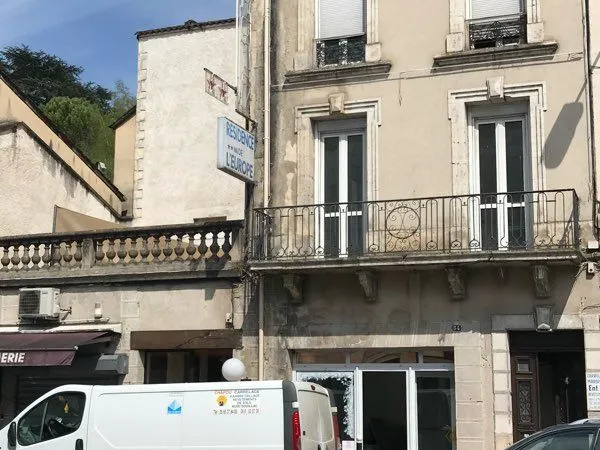 Local commercial plein centre-ville