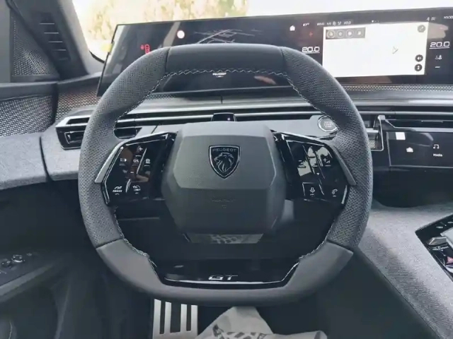 Peugeot 3008 hybrid 145 e-dcs6 — photo 9