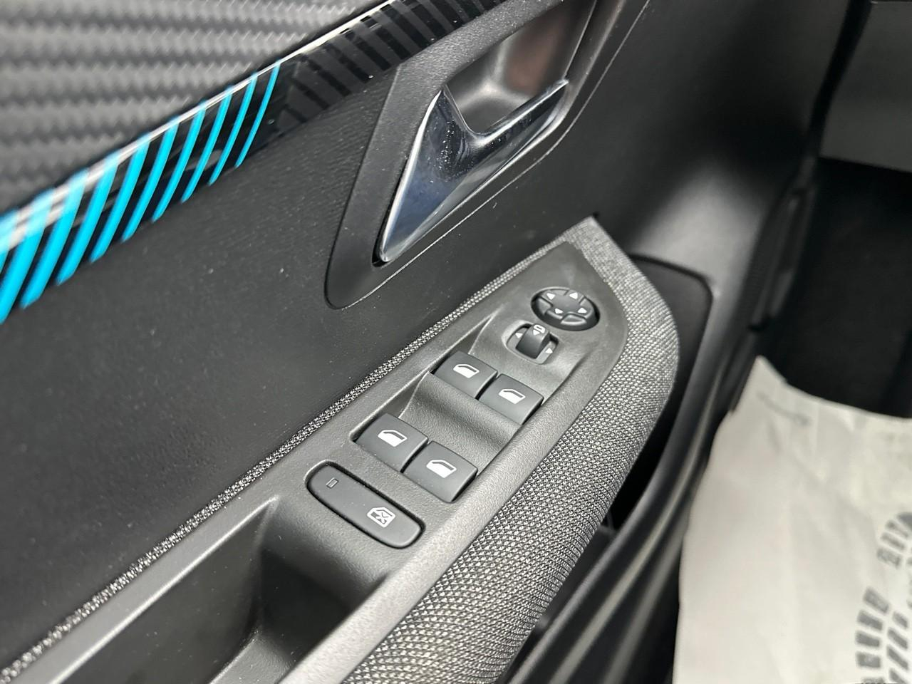 Peugeot 208 puretech 100 s&s bvm6 style — photo 16
