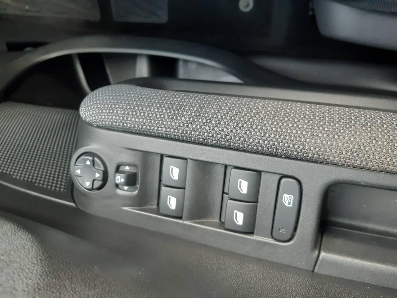Citroën C3 Aircross puretech 130 s&s eat6 shine pack — photo 14