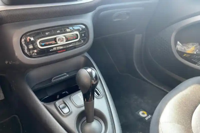 Smart Fortwo coupé 82 ch — photo 18