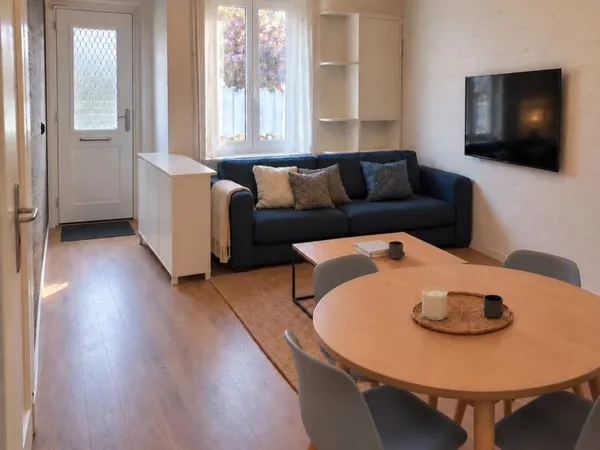 BAILLY (78870) - Superbe 2 pièces meublé d'environ 50 m² avec extérieur privatif - 1 380 CC