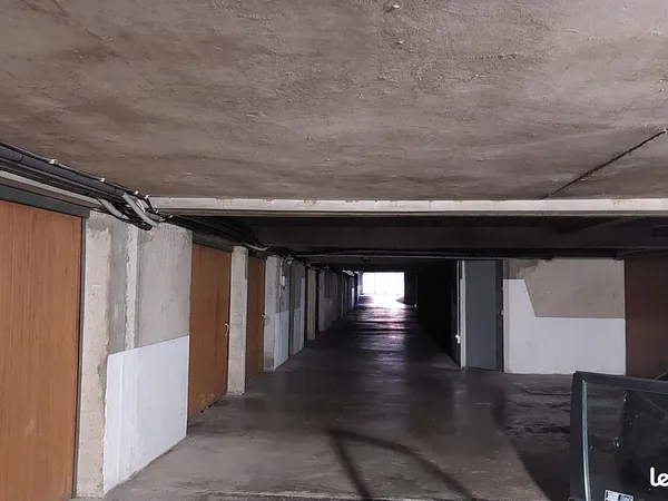 Particulier vend garage à Perpignan