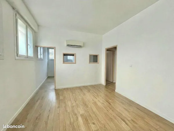 Bureaux 106 m² DRAGUIGNAN