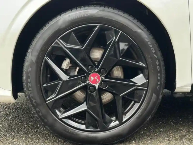 Ds Ds 4 ii puretech 130 performance line + auto — photo 33