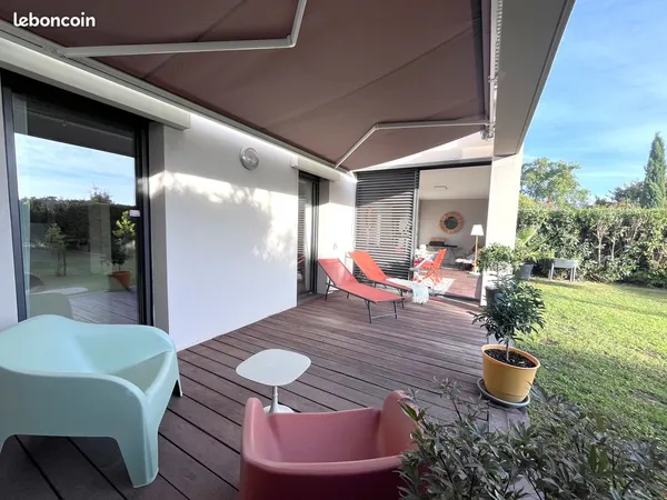 T3 de 65m² avec jardin 100m² place de stationnement et garage