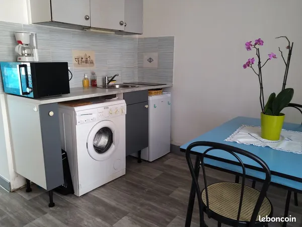 Apt f2 avec balcon