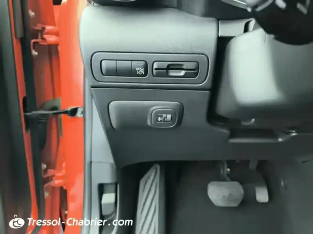 Citroën C3 Aircross puretech 110 s&amp;s eat6 shine — photo 17