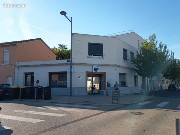 Immeuble 7 pièces 240 m²