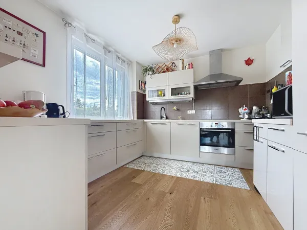 Appartement 4 pièces 94 m²
