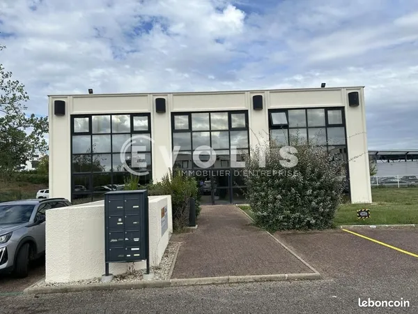Bureau 125 m²