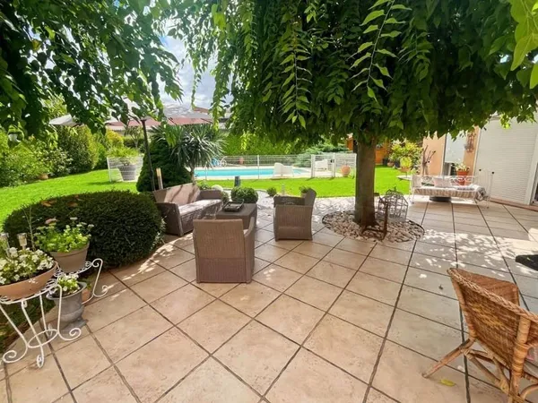 Maison 7 pièces 181 m²