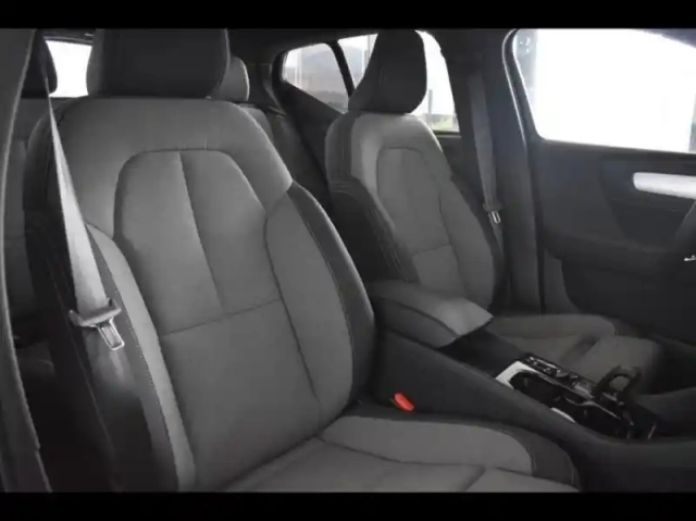 Volvo Xc40 t4 recharge 129 + 82ch plus dct 7 — photo 42