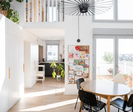 Duplex 97 m² au dernier étage, vue Loire, sans frais d'agence, 3 à 4 chambres, double hauteur, Gare 