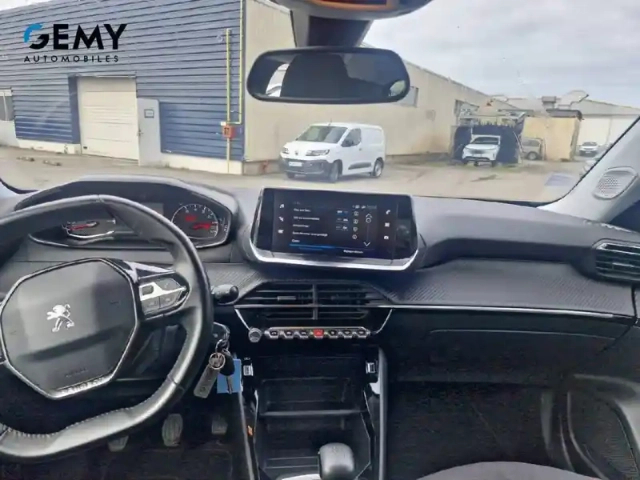 Peugeot 2008 puretech 100 s&amp;s bvm6 — photo 8