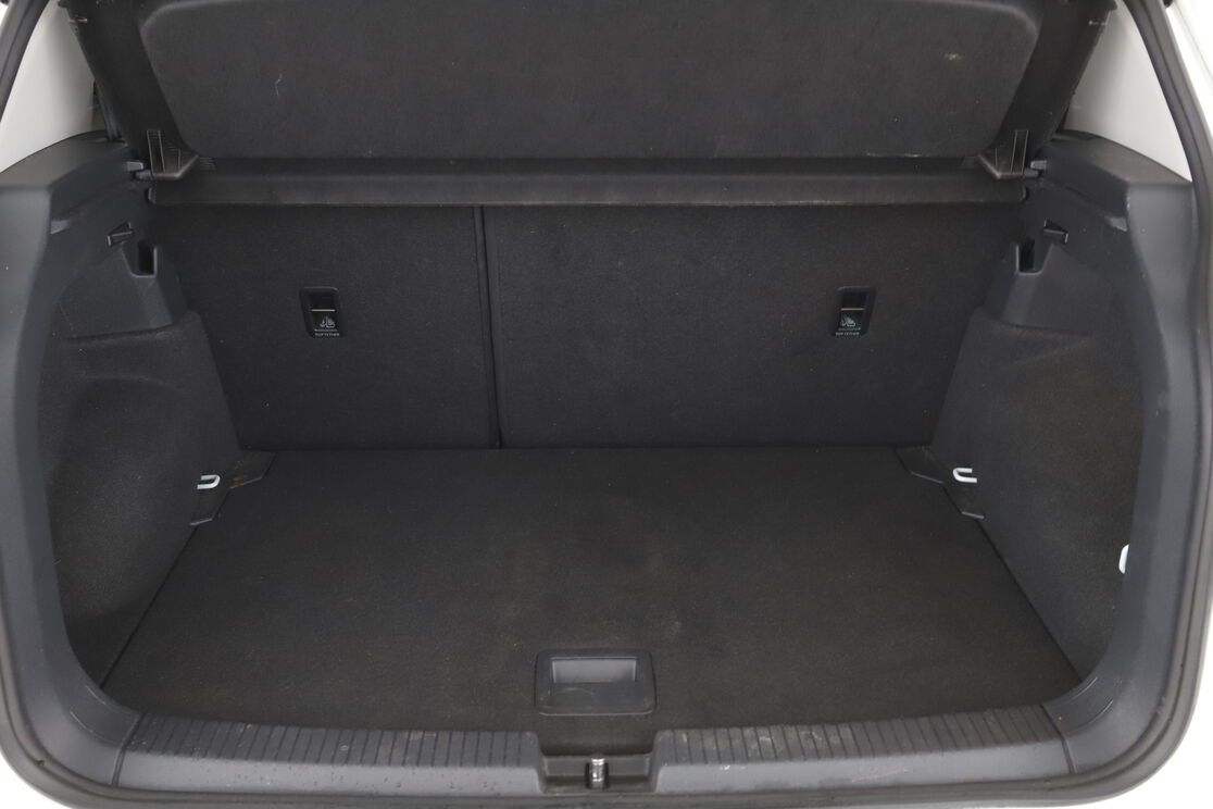 Volkswagen T-Cross 1.0 TSI Carat DSG — photo 16