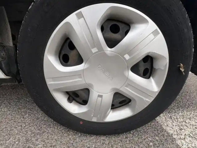 Dacia Lodgy 7 places silver line dci 110 e6 — photo 29