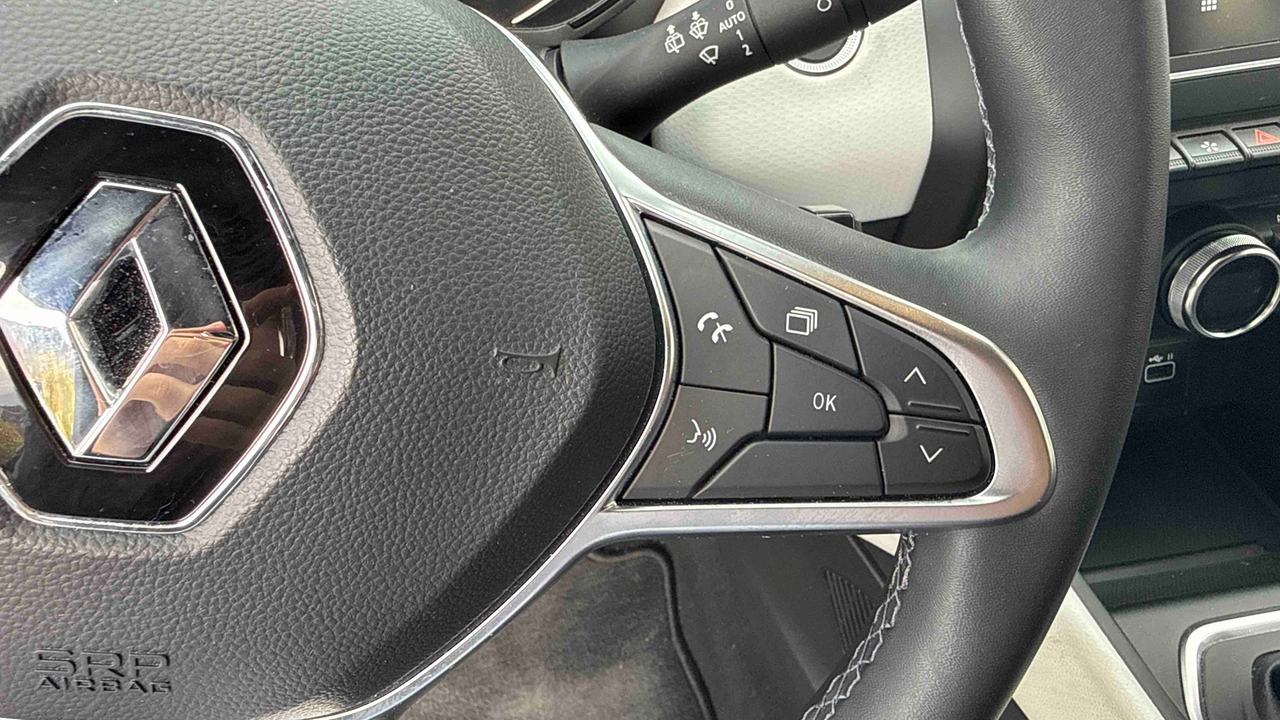 Renault Clio E-Tech full hybrid 145 — photo 17