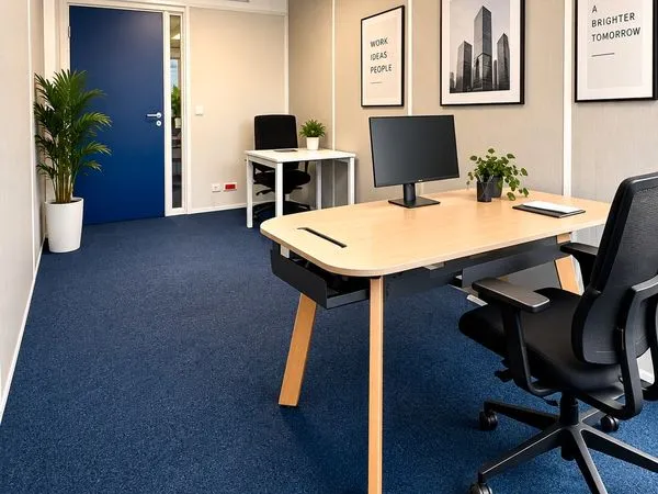 Bureau privé à louer - Noisy-le-Grand - Charges comprises - Dispo de suite