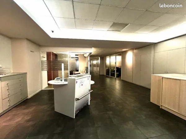 Local commercial 305 m² LANGON