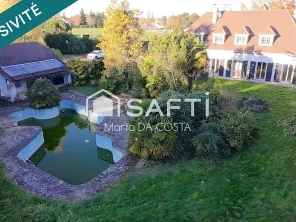 Propriété 8 pièces 232 m²