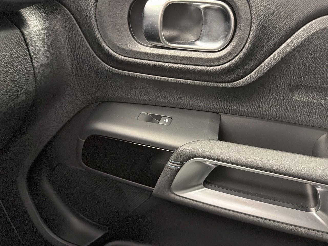 Citroën C5 Aircross hybride 136 e-dcs6 max — photo 22
