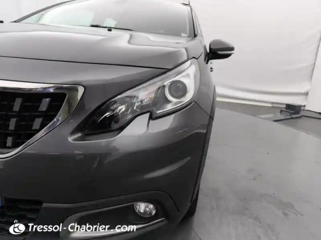 Peugeot 2008 puretech 130ch s&amp;s eat6 allure — photo 14