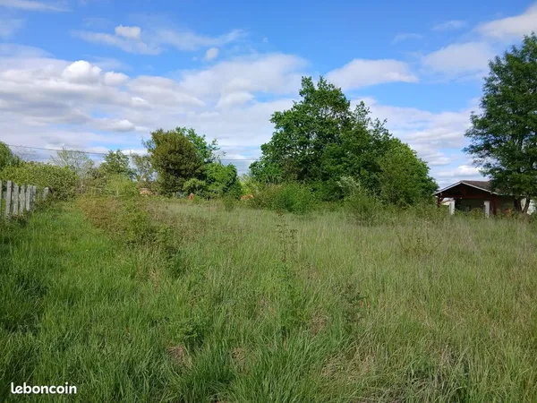 Terrain 1624m2 Guîtres (33230)