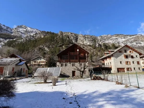 Colmars-les-Alpes - Maison à rénover avec fort potentiel aux portes du Mercantour
