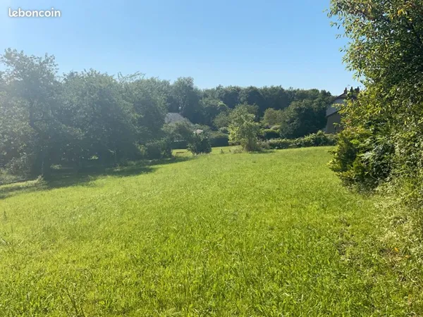 Terrain 946 m² LE BREUIL