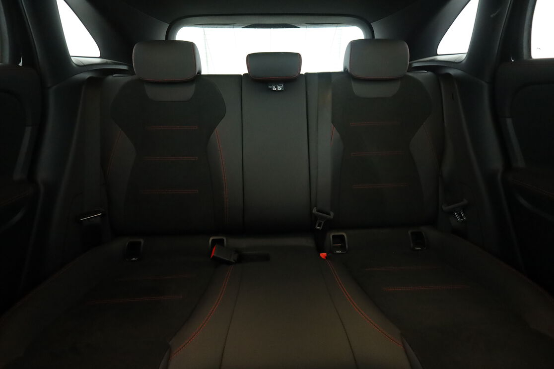 Mercedes-Benz GLA 250 e AMG Line 8G-DCT — photo 14