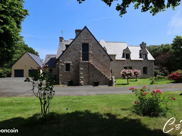 Propriété 8 pièces 309 m²