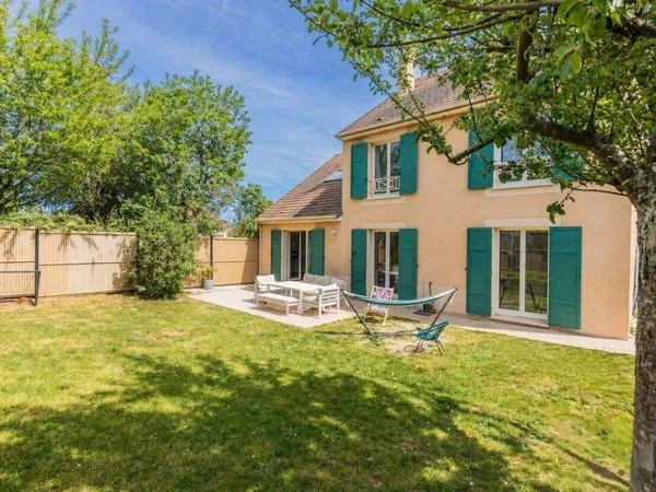 Maison 9 pièces 166 m²